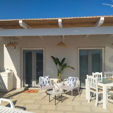 Casa Al Mare Solemarevento شقة بورتو سيساريو